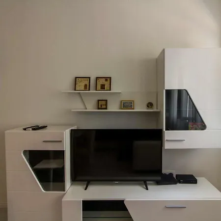 Roli Apartment